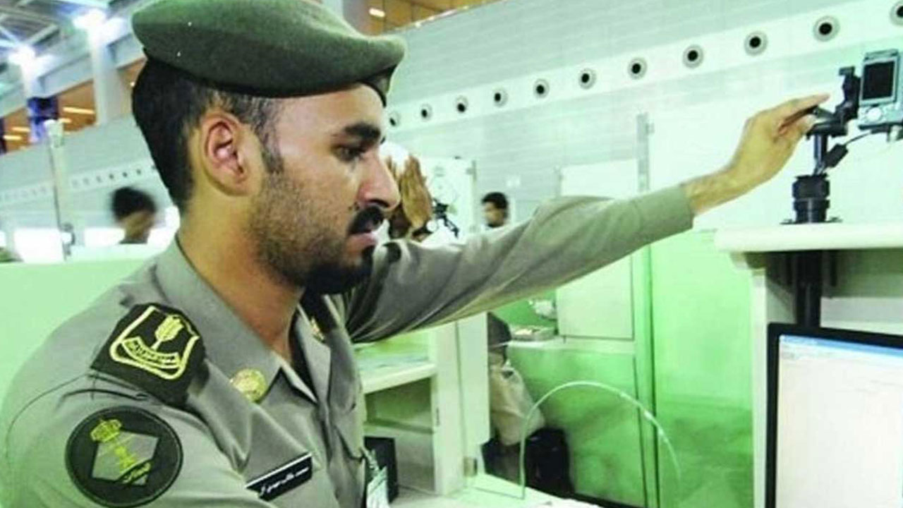 ما حقيقة إلغاء رسوم المرافقين 1445في السعودية.. وماهي الرسوم الصحيحة؟