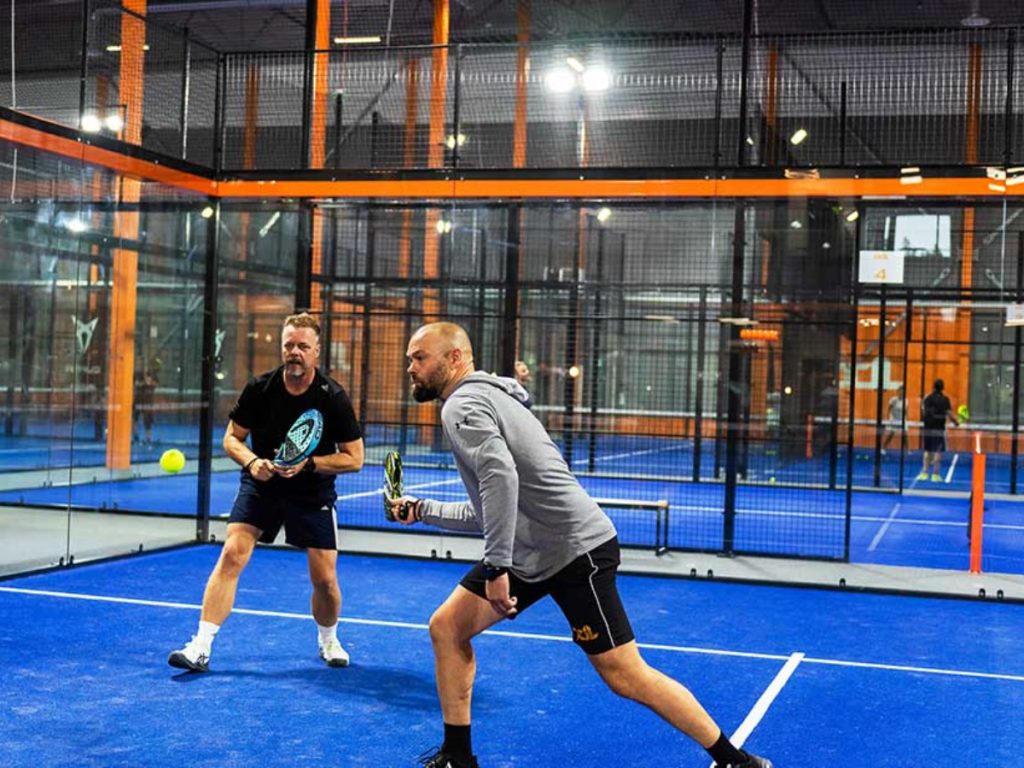 أفضل 5 ملاعب بادل في جدة 2023.. الرياضة الأكثر شعبية حالياً