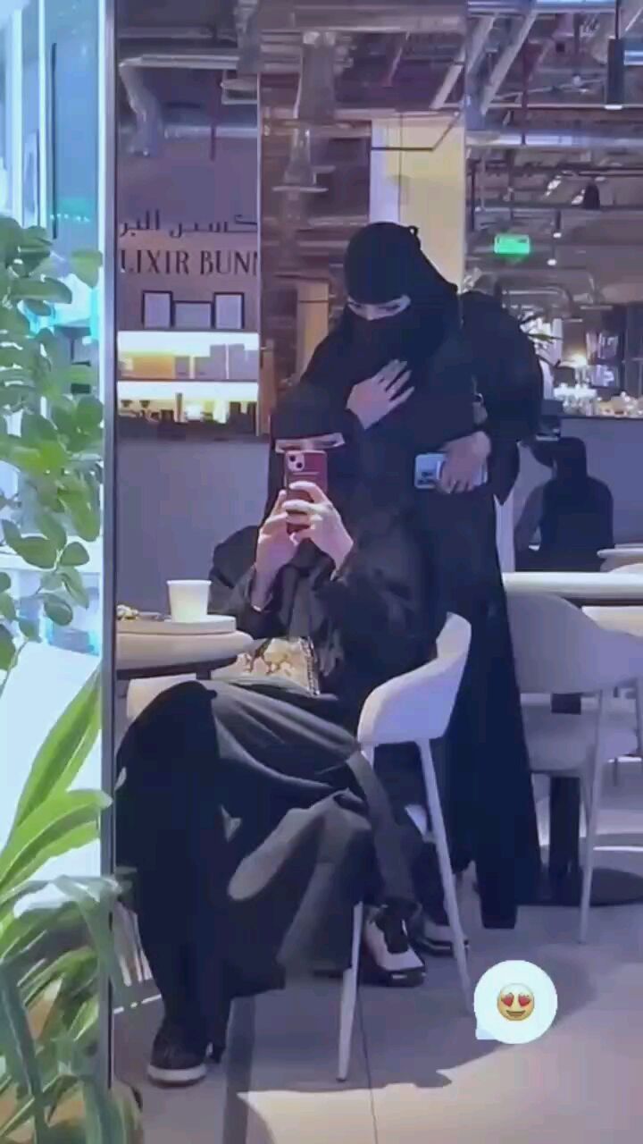 فرحة كبيرة لبنات السعودية: قرار سعودي مفاجئ يسمح للمرأة غير المتزوجة بهذا الأمر المفاجئ! لأول مرة في تاريخ المملكة!