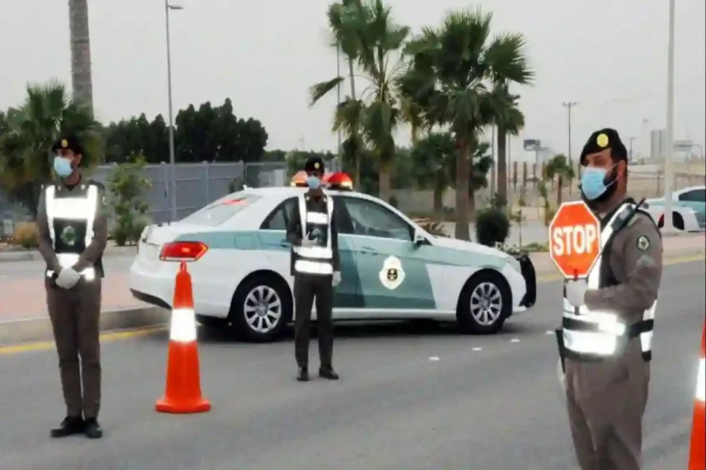 مخالفة جديدة في المملكة.. تحذيرات مرورية هامة من الإدارة العامة للمرور في السعودية 2025